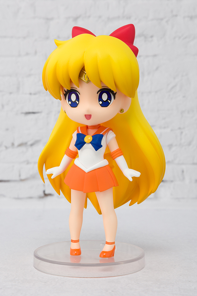 BANDAI Sailor Moon Sailor Venus Mini Figuarts 9 cm Action Figure