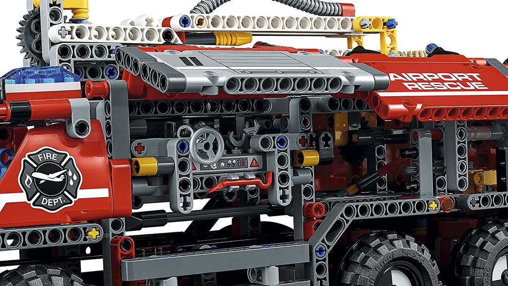 LEGO Technic 42068 - Veicolo di Soccorso Aeroportuale