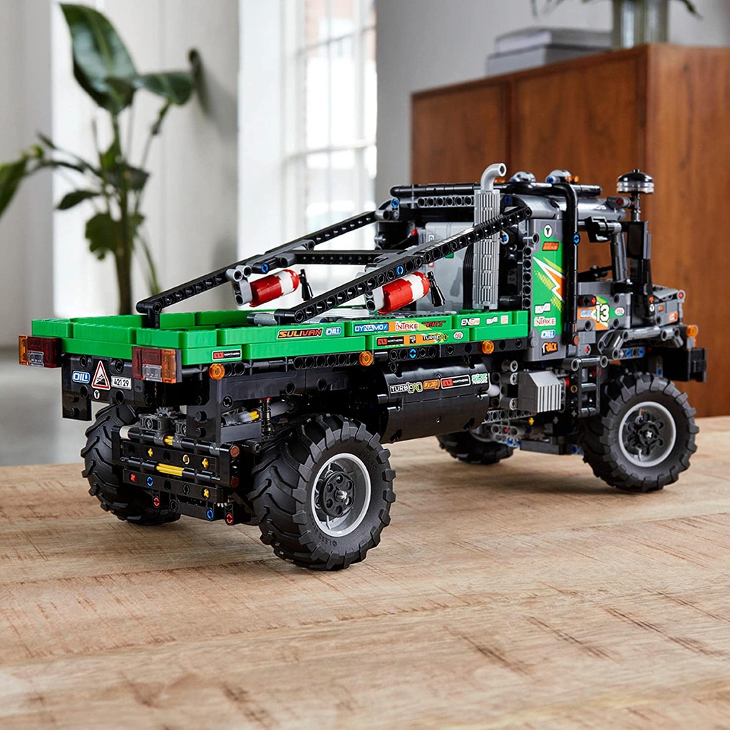 LegoTechnic Camion fuoristrada 4x4 Mercedes Benz Zetros 42129