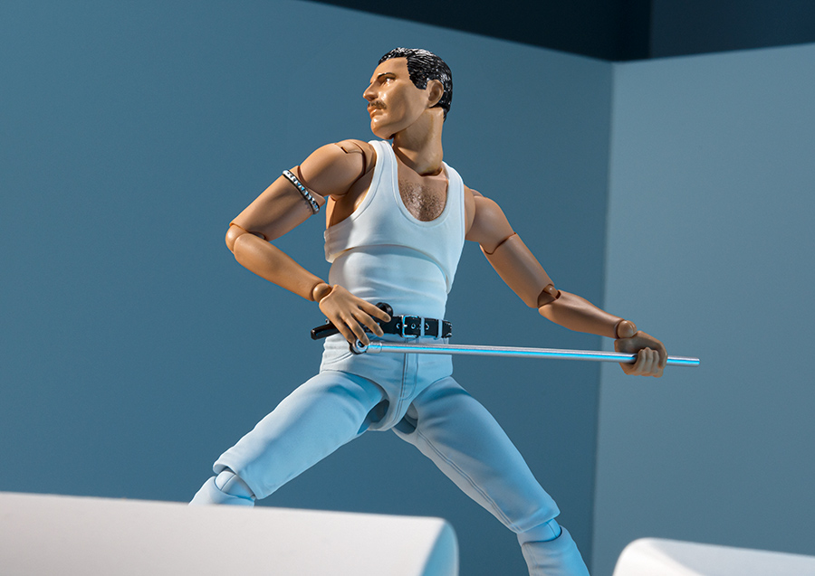 BANDAI Freddie Mercury Live Aid S.H. Figuarts 16 cm Action Figure