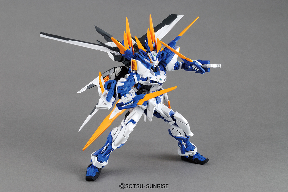 Bandai Model kit Gunpla Gundam MG Astray Blue Frame D 1/100