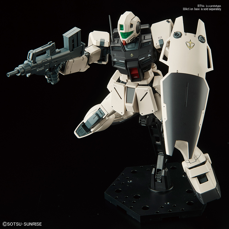 Bandai Model kit Gunpla Gundam MG GM Command Colony Type 1/100