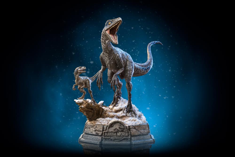 Jurassic World Dominion Statua Blue e Beta 19 Cm IRON STUDIOS