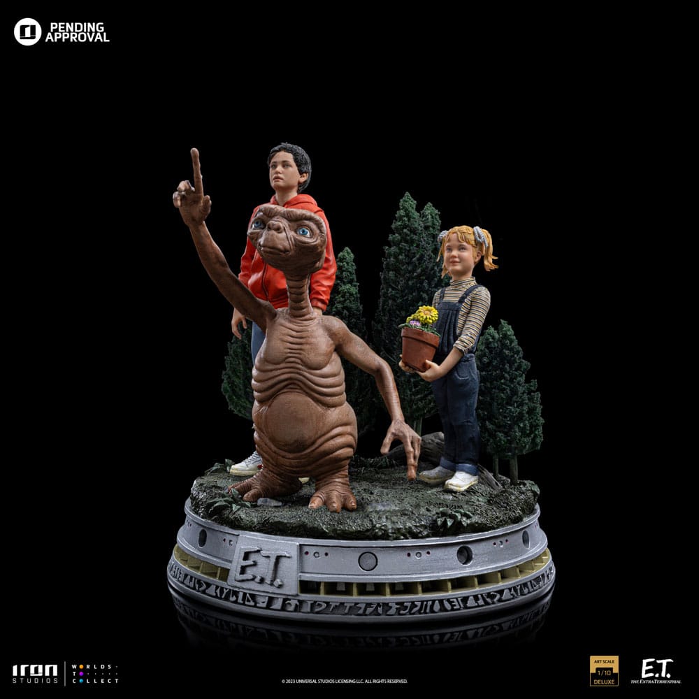 E.T. The Extra Terrestrial - E.T., Elliot, Gertie (Deluxe Art, 19 cm)