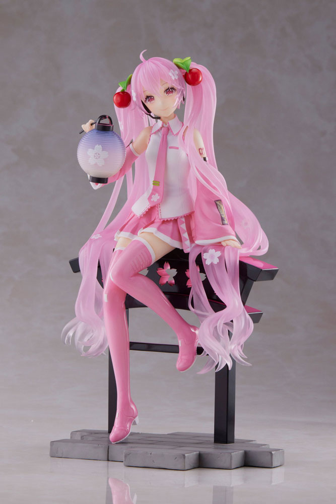 Hatsune Miku Figure Sakura Miku AMP+ Lantern Version 20 Cm TAITO